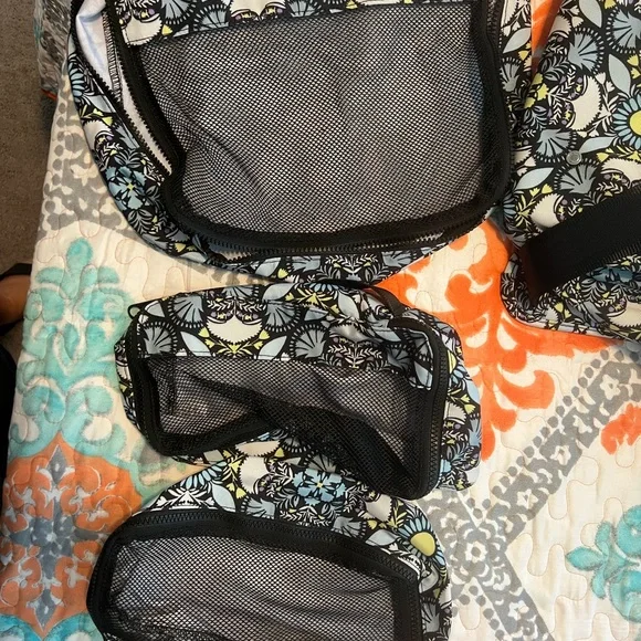 Vera Bradley duffel - Picture 7 of 7